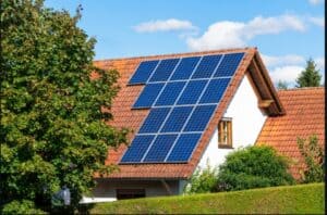 paineis solares em casa sustentavel